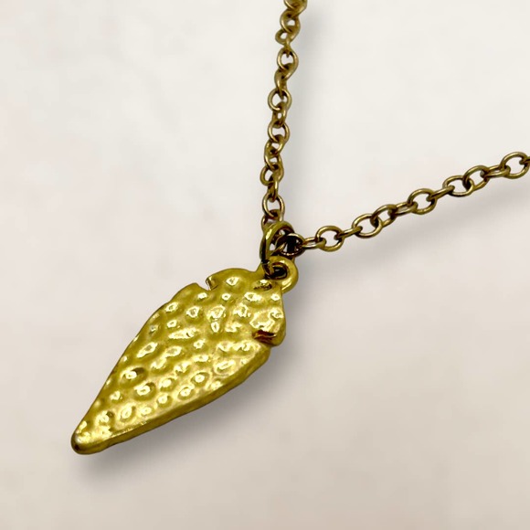 Hammered Metal Arrowhead Pendant Necklace Gold-Tone Boho Festival Minimalist - Picture 3 of 5